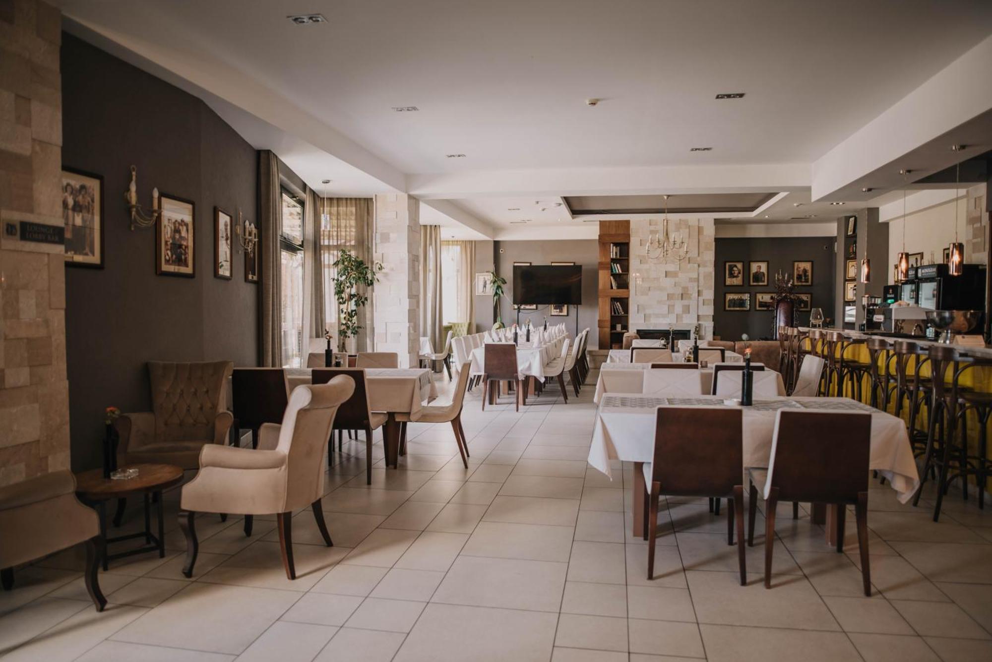 Hotel & Distillery Monogram Gradac  Zewnętrze zdjęcie